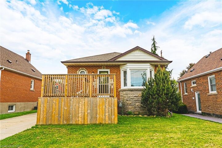 Property Photo:  280 Montrose Avenue  ON L3M 3N8 