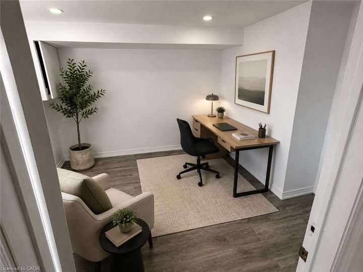 Property Photo:  558 First Avenue  ON L3C 1Z3 