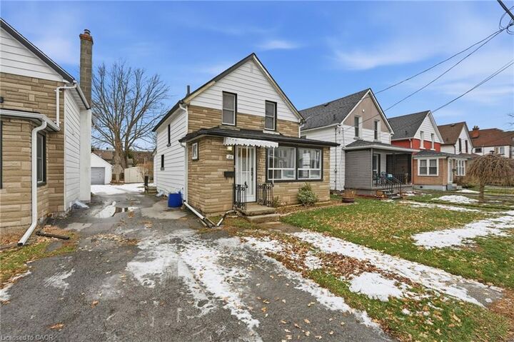 Property Photo: 20 York Street ON L3B 4A6