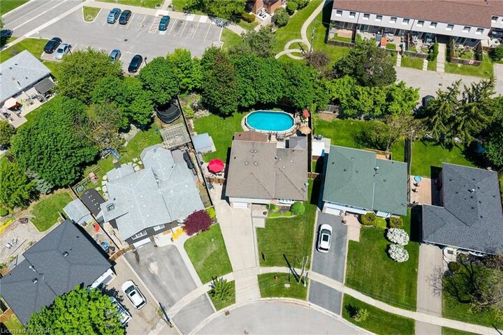 Property Photo: 26 Marilyn Crescent ON L7G 1K4