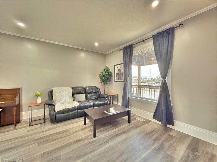 Property Photo: 9 Fourth Avenue ON N5R 4G8
