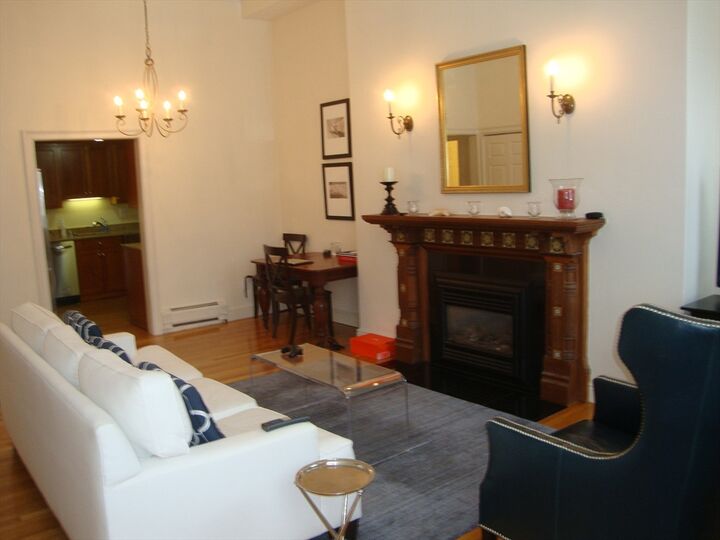 Property Photo:  271 Beacon 2  MA 02116 