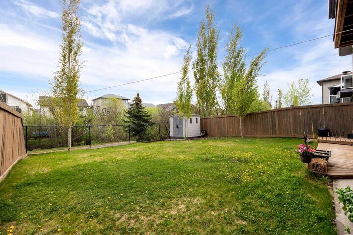 Property Photo: 187 Rattlepan Creek Crescent AB T9K 2V5