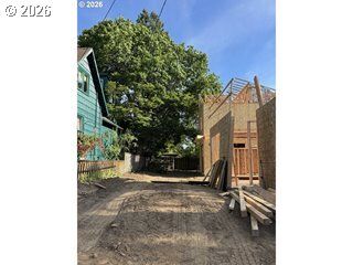 Property Photo:  2008 SE 34th Ave  OR 97214 