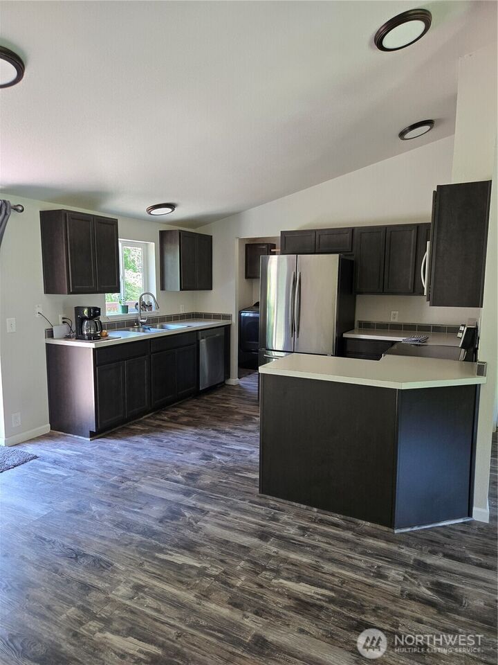 Property Photo:  147  Tara Lane  WA 98593 
