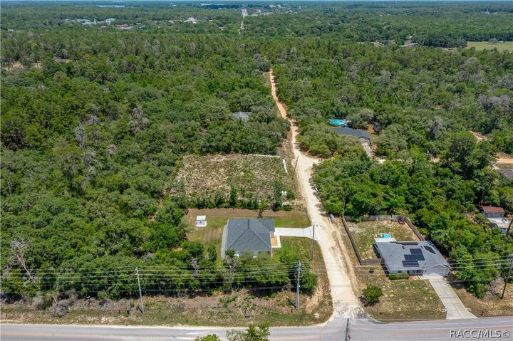 Property Photo: 3004 Woodhill Street FL 34452