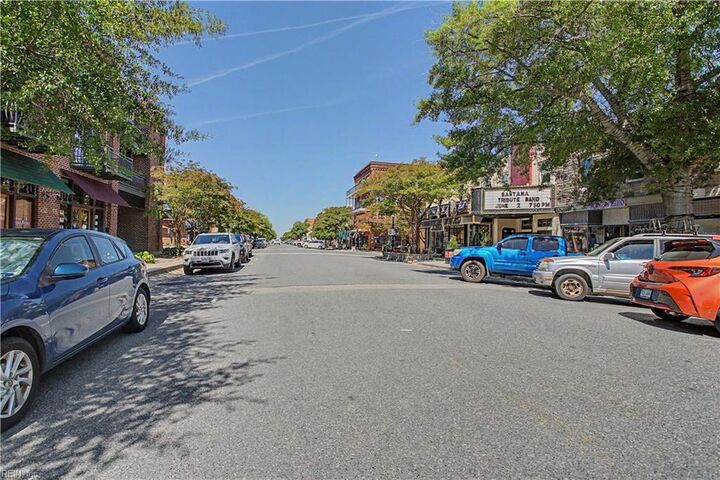 Property Photo:  300 Mason Avenue 2C  VA 23310 