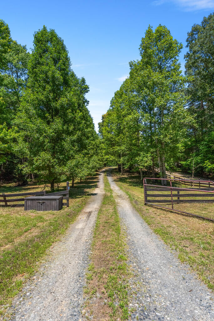 Property Photo: 89 Johnson Station Rd VA 23936