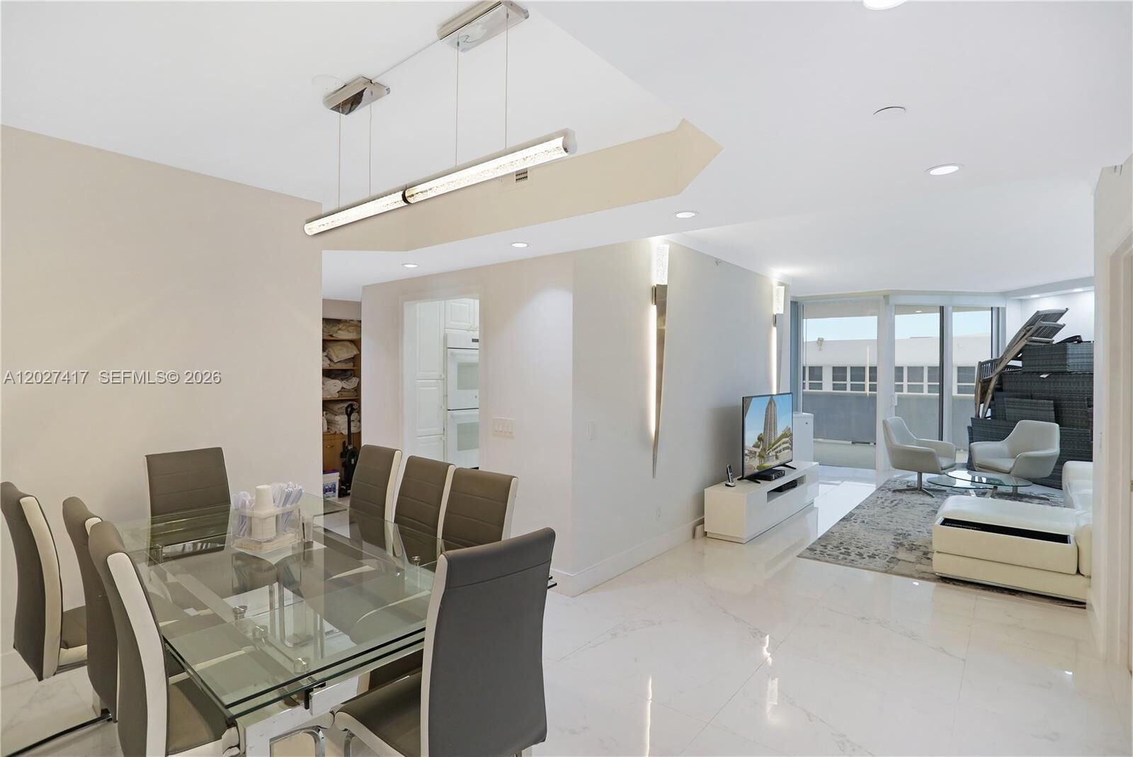 Property Photo:  4775 Collins Av 1804  FL 33140 