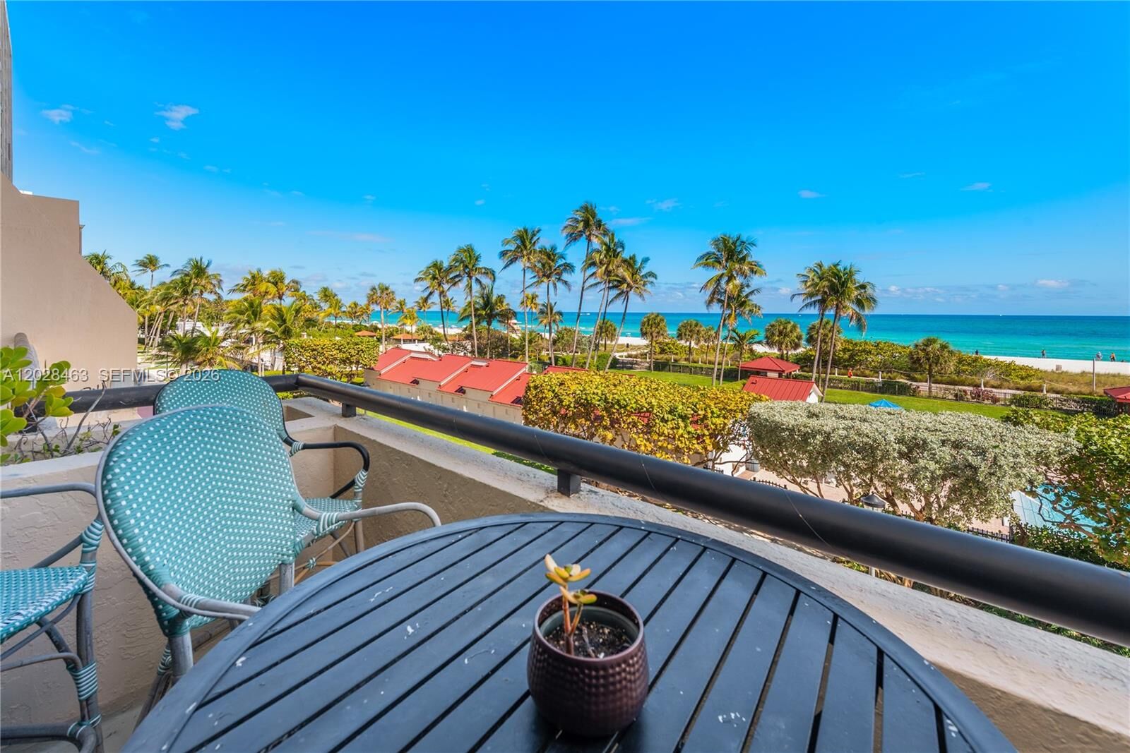 Property Photo:  2555 Collins Ave 403  FL 33140 