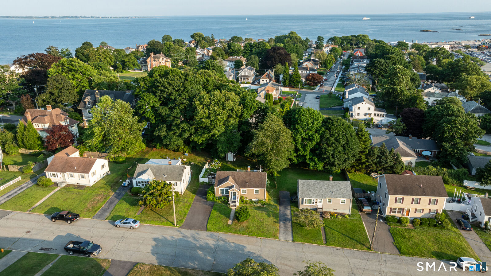 Property Photo:  77 Bayshore Drive  CT 06320 