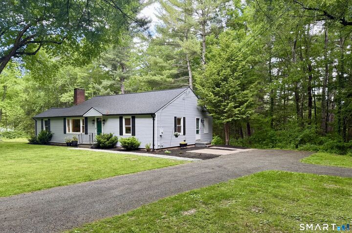 Property Photo:  26 Crescent Way  CT 06070 