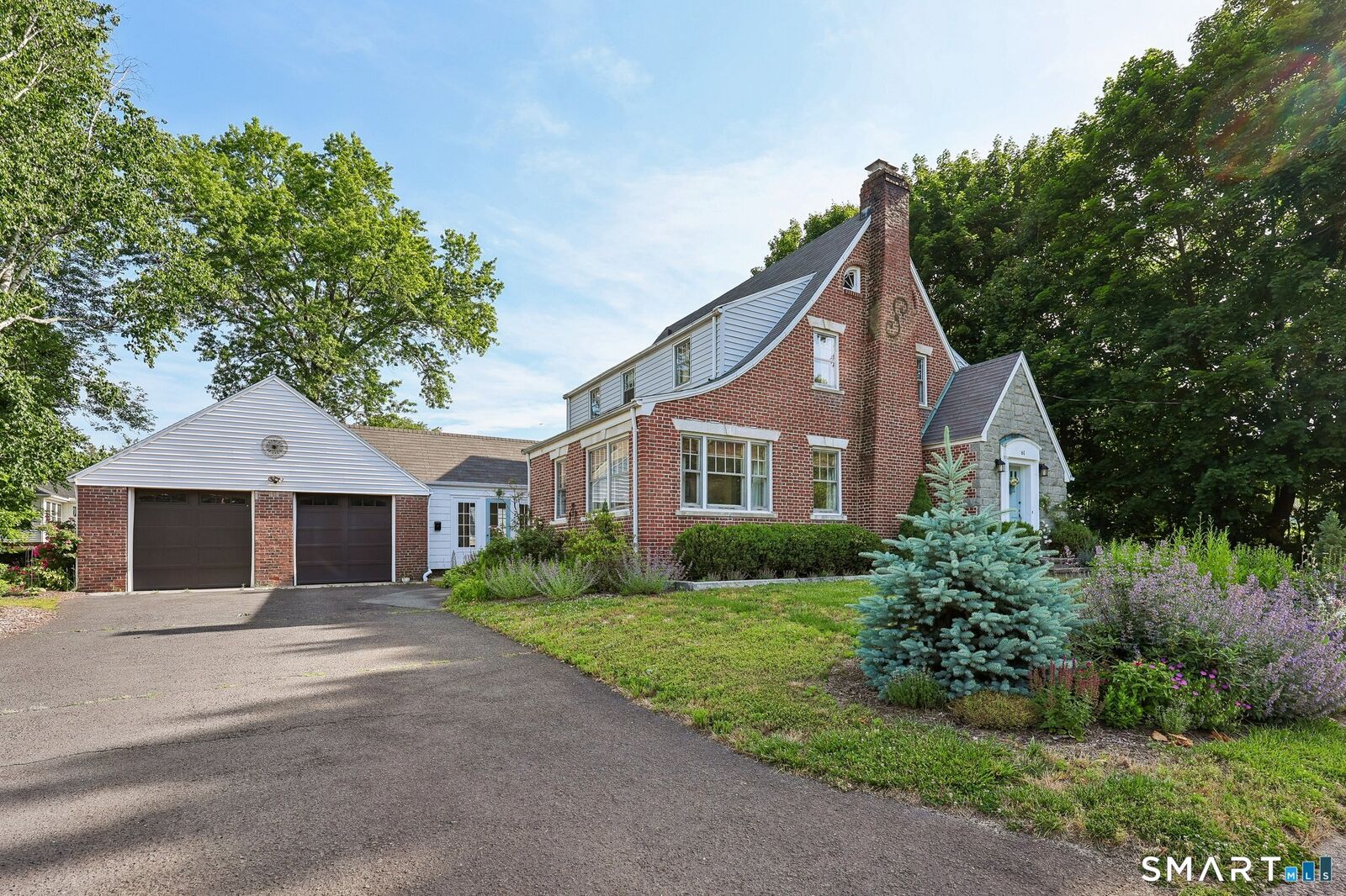 Property Photo:  61 Russell Road  CT 06450 