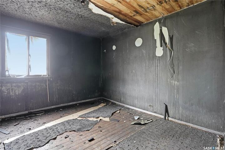 Property Photo: 844 6th Avenue NW SK S6H 4A2