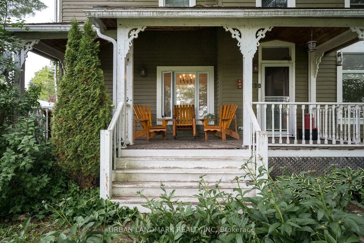 Property Photo:  122 Seymour Street W  ON K0K 2K0 