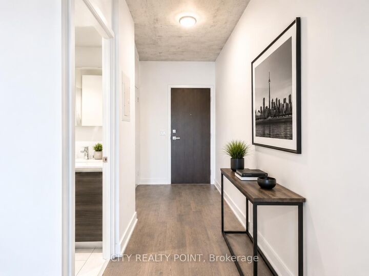 Property Photo: 1190 Dundas Street E 505 ON M4M 0C5