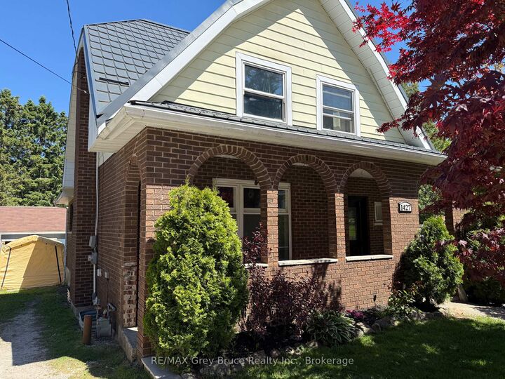 Property Photo: 1427 5th A Avenue W ON N4K 5E5