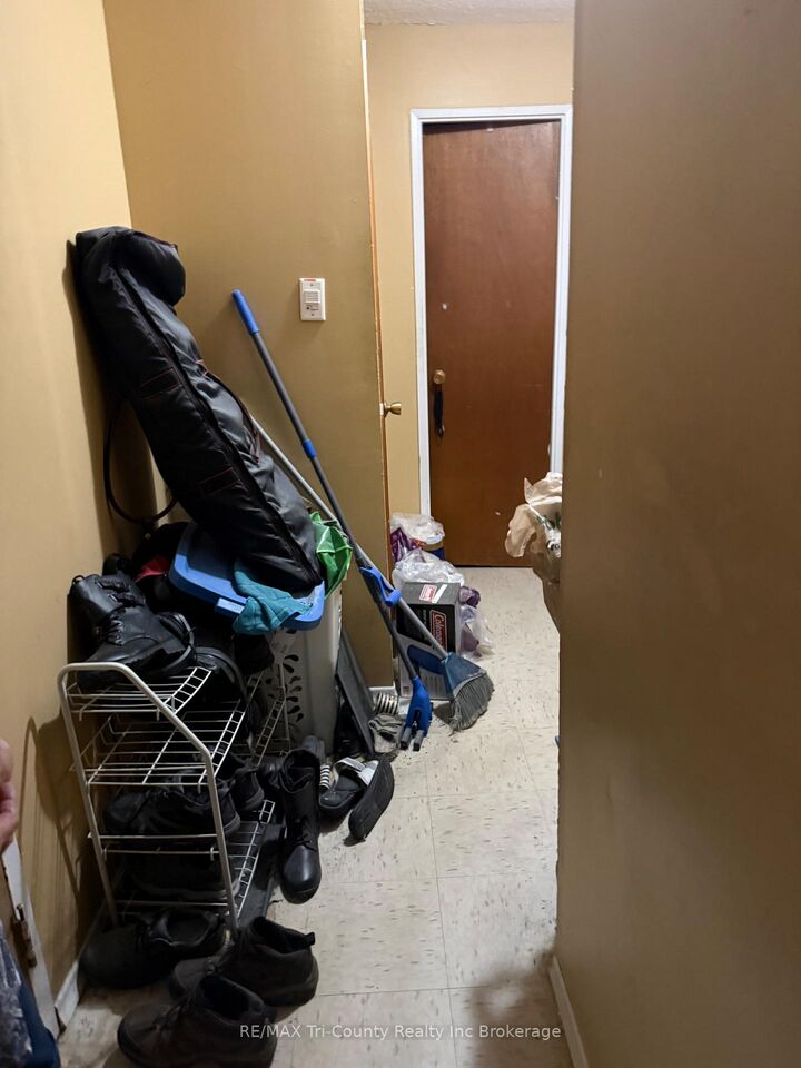 Property Photo: 191 Lisgar Avenue 106 ON N4G 3L5
