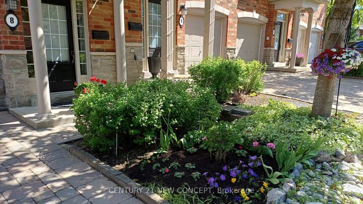 Property Photo: 2401 Fifth Line W 8 ON L5K 1V9