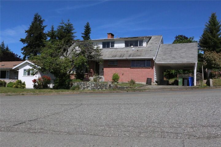 Property Photo: 3729 17th Ave BC V9Y 5G4