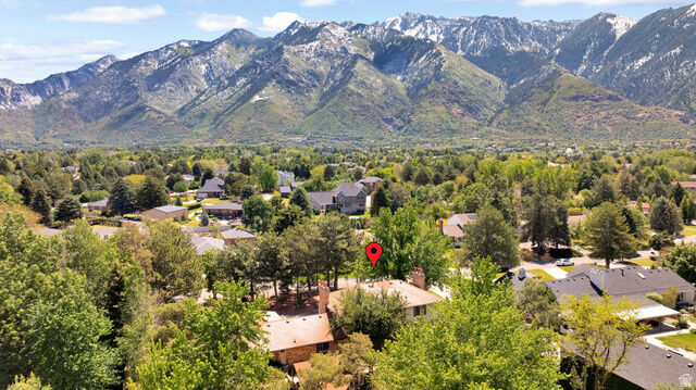 Property Photo:  4 Rollingwood Ln  UT 84092 