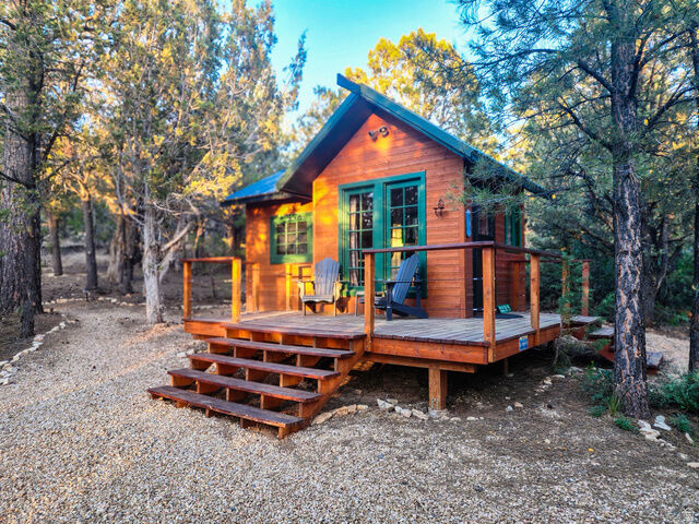Property Photo: 95 S White Oak St UT 84758