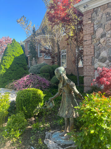 Property Photo:  2051 E Normandywoods Ct  UT 84117 