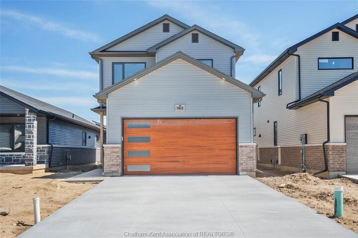 Property Photo:  199 Ironwood Trail  ON N7M 0T3 