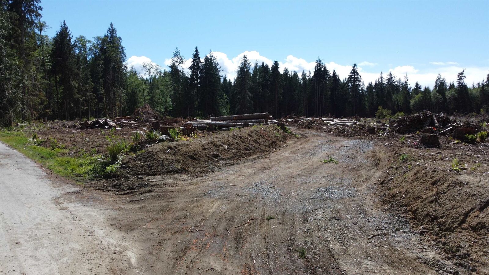 Property Photo: 2224 Swan Road BC V8A 0M9