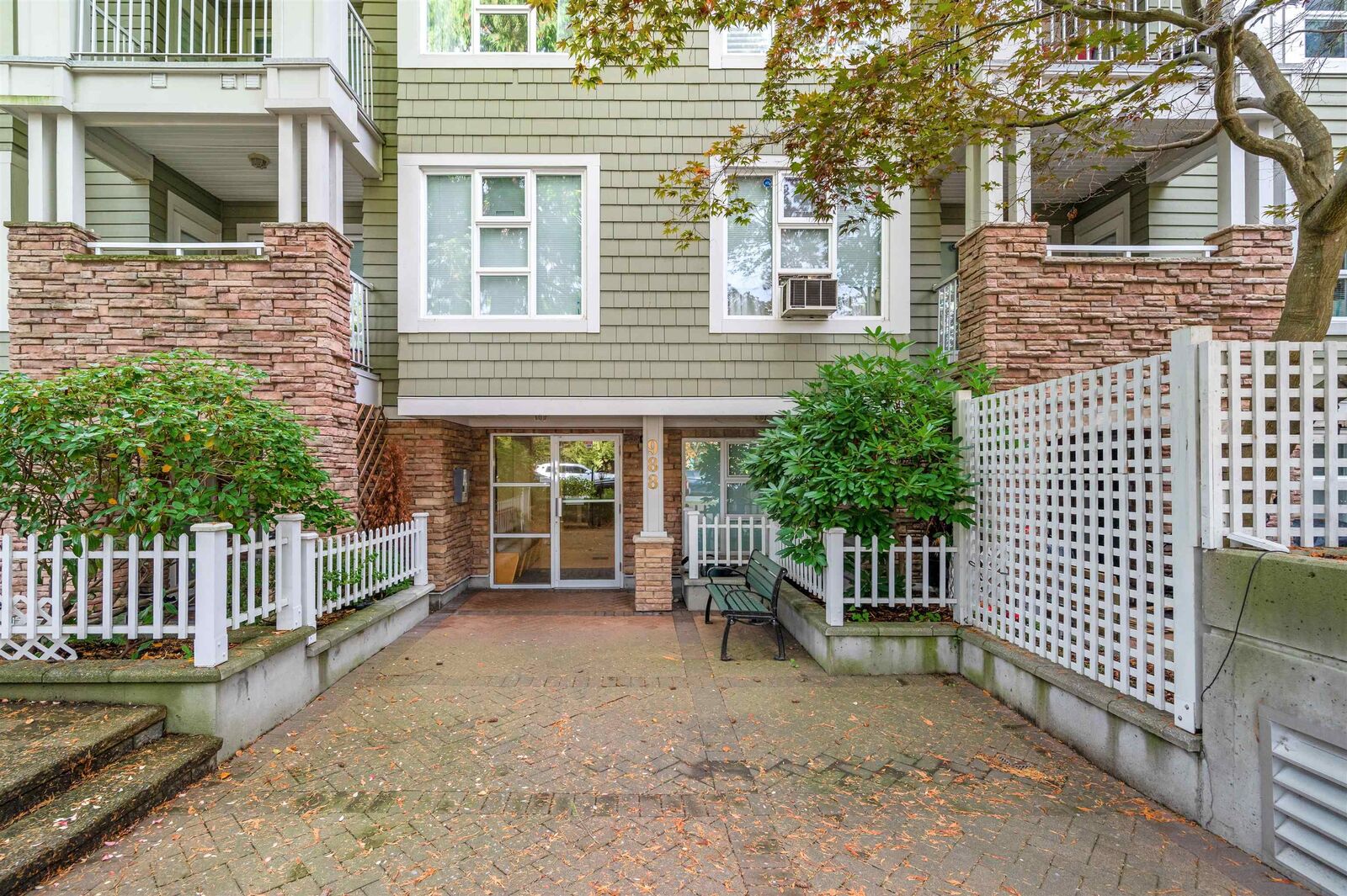 Property Photo:  988 W 54th Avenue 105  BC V6P 1M9 