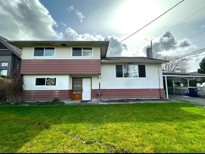 Property Photo: 9511 Pinewell Crescent BC V7A 2C7