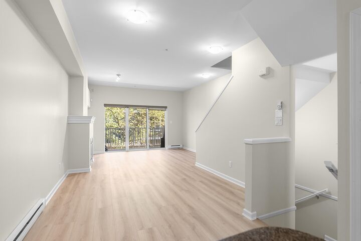 Property Photo: 935 Ewen Avenue 99 BC V3M 0A1