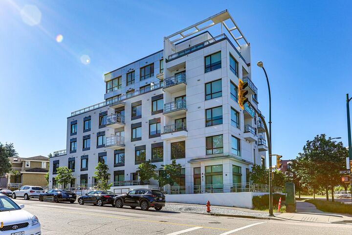 4908 Cambie Street 404 — photo 1