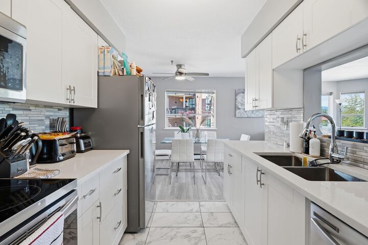 Photo de la propriété:  22661 Lougheed Highway 331  BC V2X 2V4 