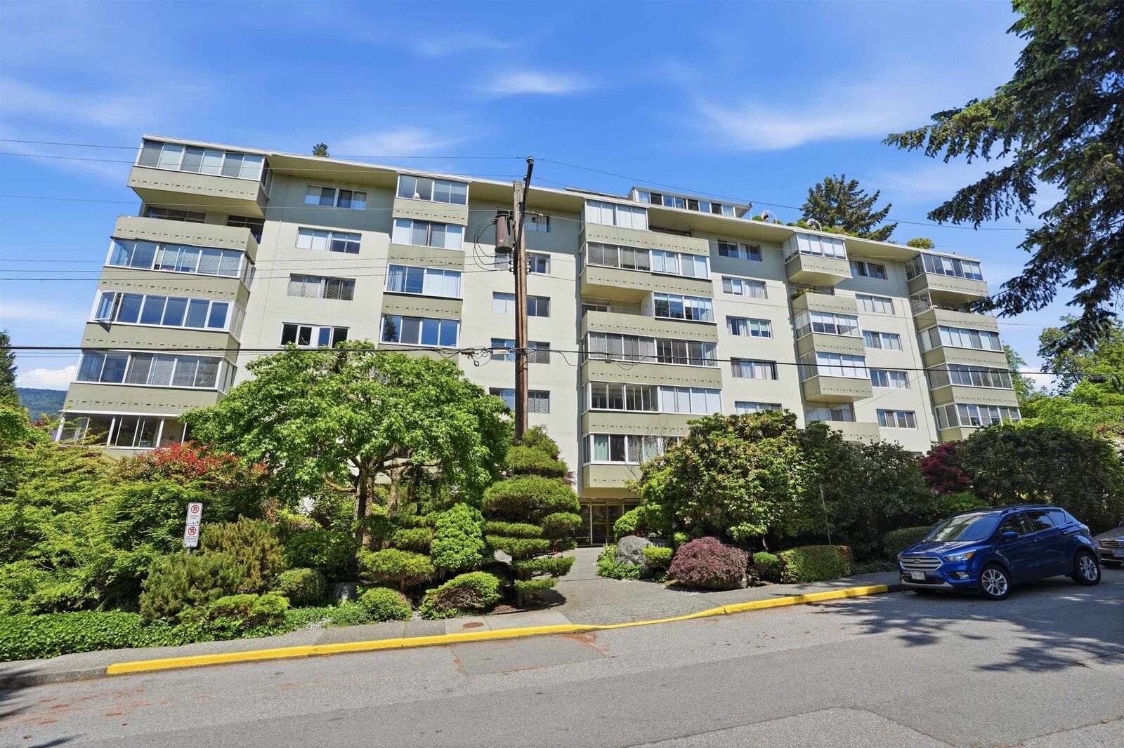 Property Photo:  1425 Esquimalt Avenue 215  BC V7T 1L1 