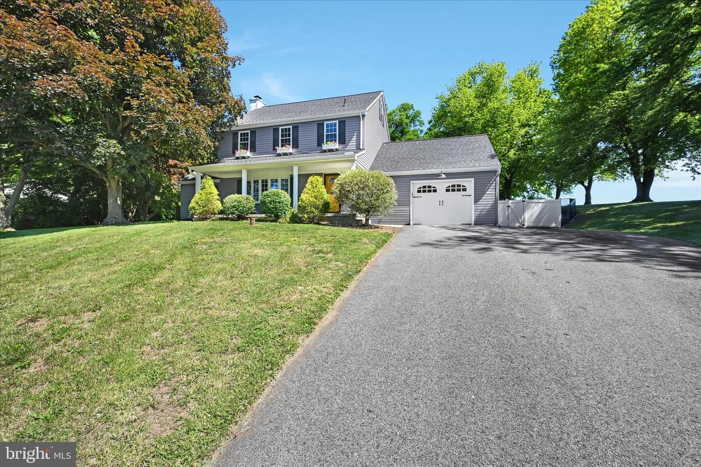 Property Photo: 44 Ridgeview Drive PA 17566