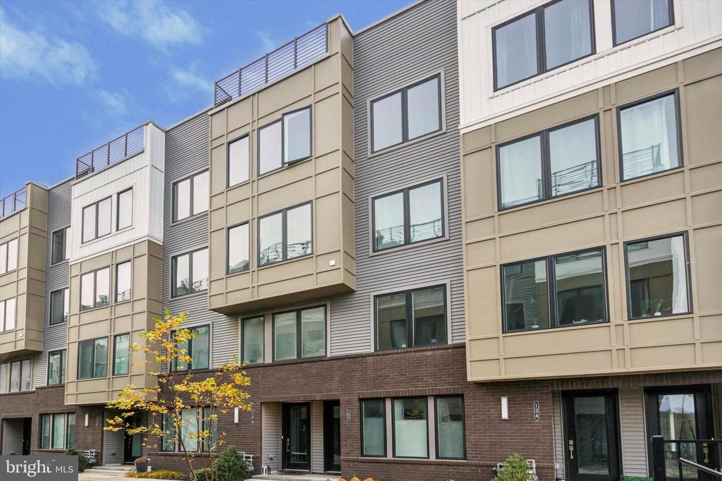 Property Photo:  3000 Sedgeview Walk 127  PA 19125 