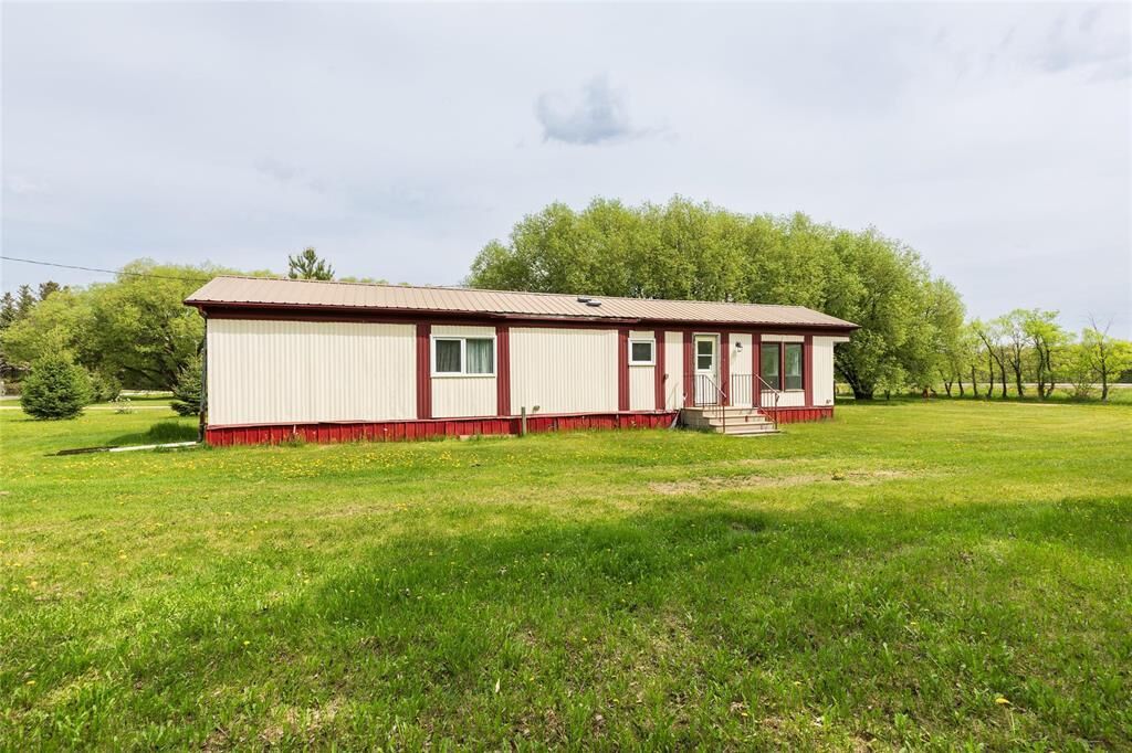 Property Photo:  38 Franklin Street  MB R0A 1P0 