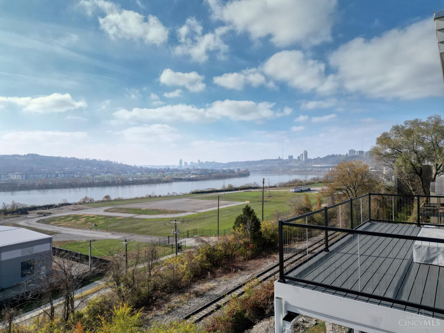 Property Photo:  2851 Hoff Avenue  OH 45226 