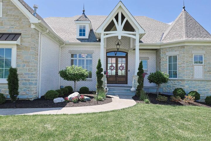 Property Photo:  5 Old Orchard Lane  OH 45242 