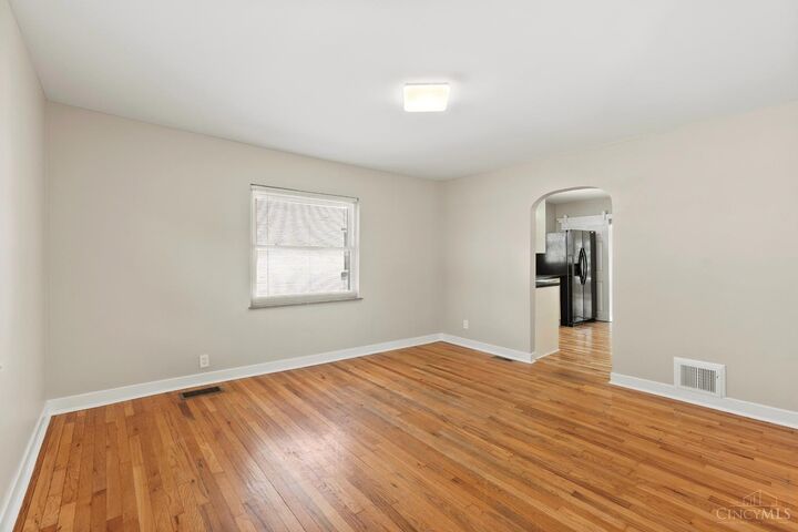 Property Photo:  928 Oak Avenue  OH 45215 