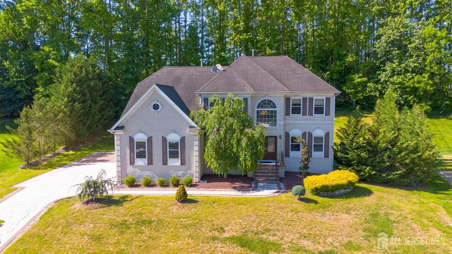 Property Photo: 20 Forest Lane NJ 08831