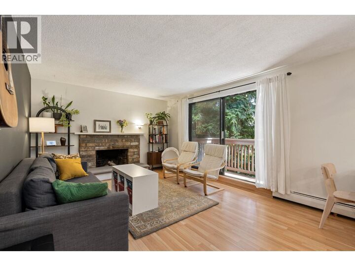 Property Photo:  310 East 3rd Street 209  BC V7L 1E9 