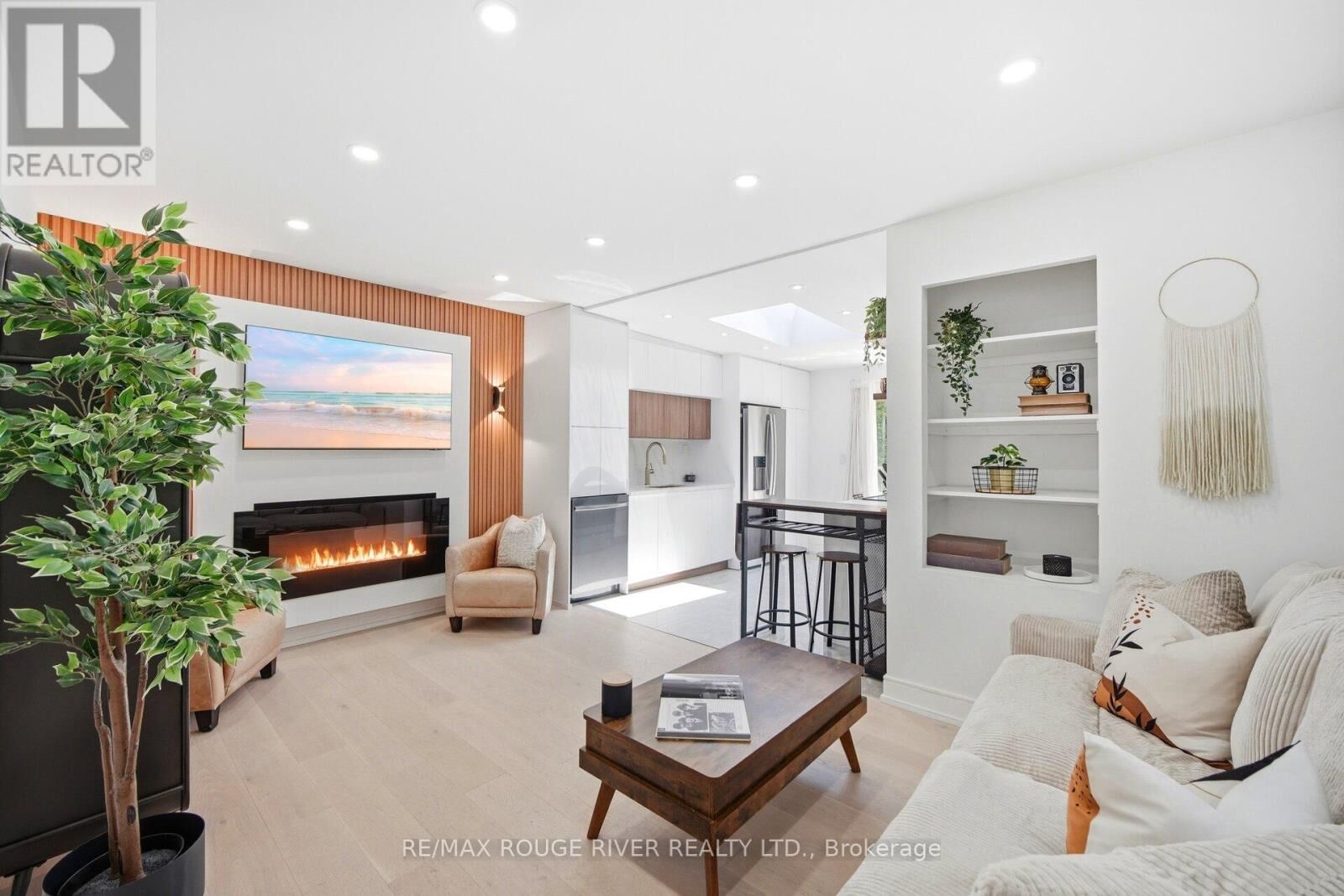 Property Photo: 243 Quebec Street ON L1J 1Y3