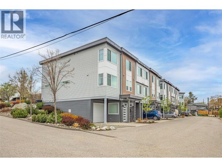 Property Photo: 3405 16 Avenue 2 BC V1T 5Z1