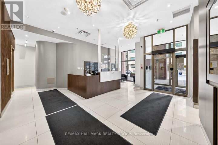 Property Photo:  55 Centre Avenue 1506  ON M5G 2H5 