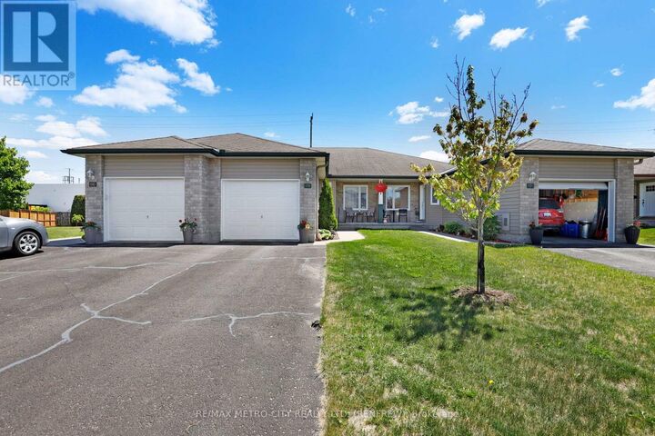 Property Photo: 178 Elk Street ON K7V 0A1