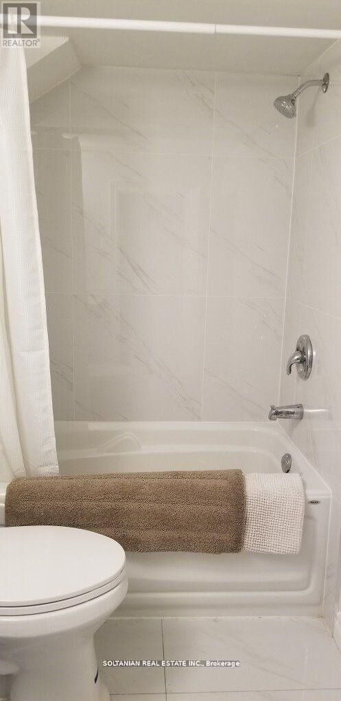 Property Photo:  12 Flerimac Road Bsmt Rm  ON M1E 4A9 
