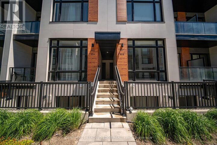 Property Photo:  2 Steckley House Ln Lane 909  ON L4S 0N4 