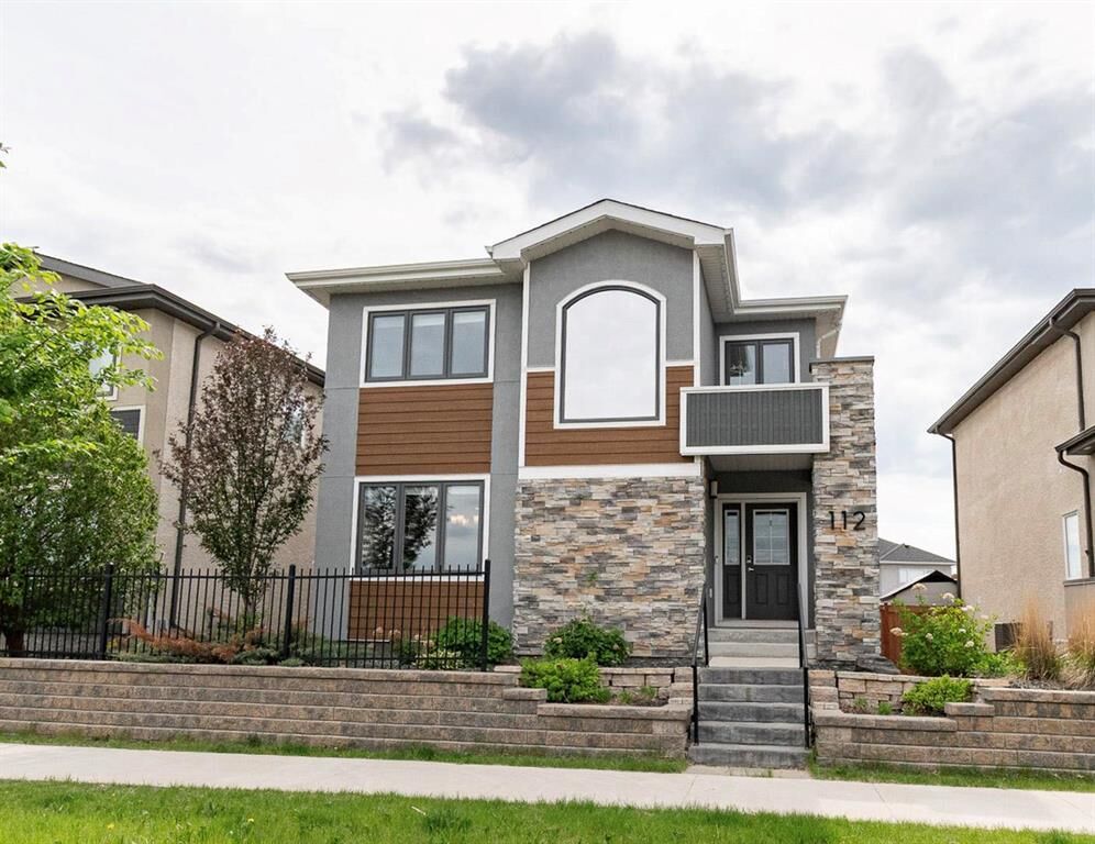Property Photo:  112 McKellar Drive  MB R3R 2W9 